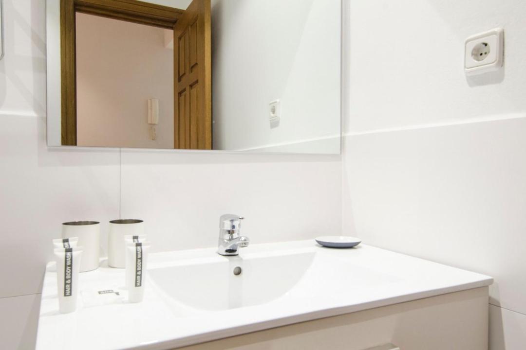 Personalized And Modern- 2 Bd 1Bth- Opera Apartment Madrid Exterior photo